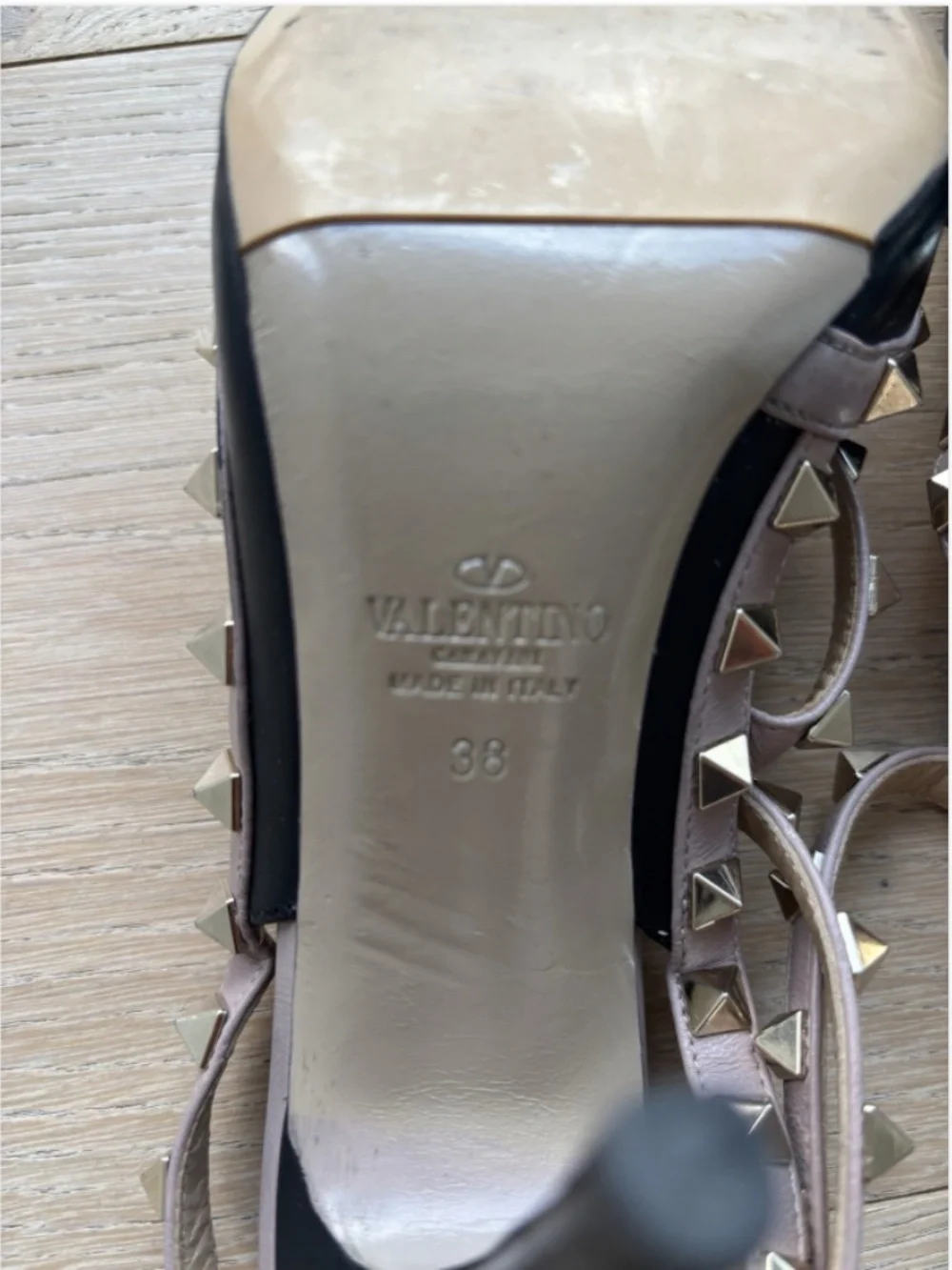 Valentino Black Rockstud Ankle Strap Pump Size 38, Authentic. - Picture 6 of 12